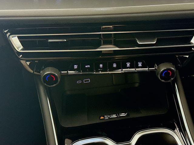 new 2026 Chevrolet Traverse car, priced at $44,926