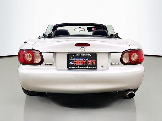 used 2001 Mazda MX-5 Miata car, priced at $7,490