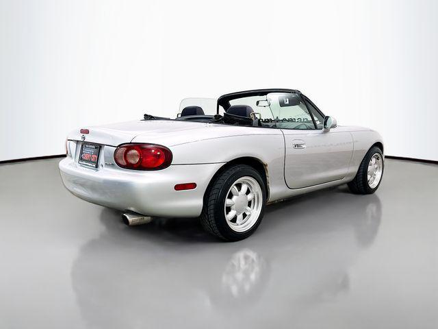 used 2001 Mazda MX-5 Miata car, priced at $7,490