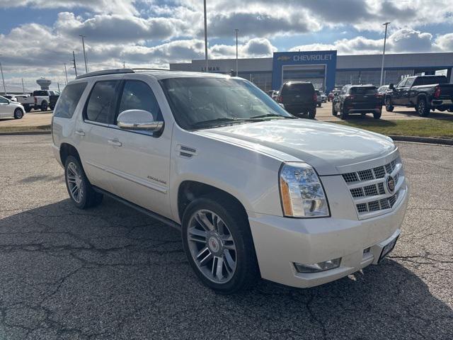 used 2014 Cadillac Escalade car, priced at $18,495