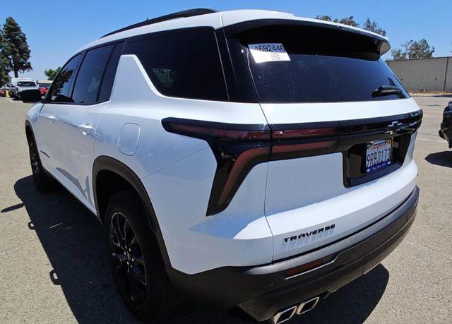used 2024 Chevrolet Traverse car, priced at $37,990