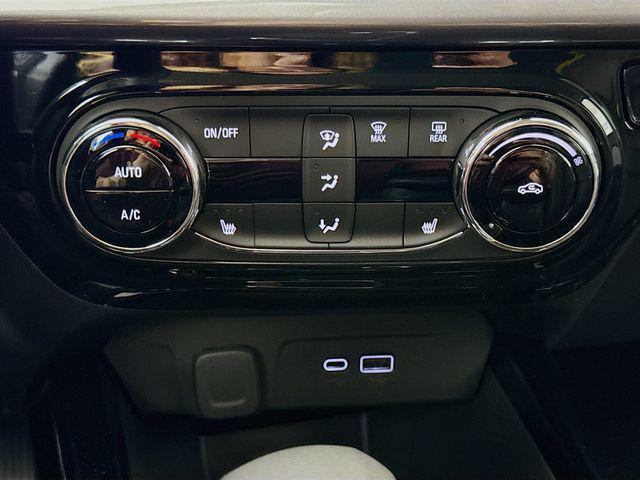 new 2025 Chevrolet Trax car, priced at $26,940