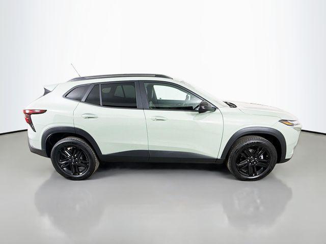 new 2025 Chevrolet Trax car, priced at $26,940