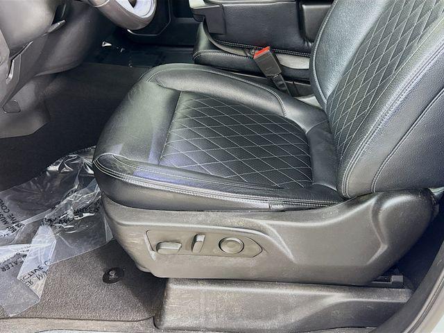 used 2022 GMC Sierra 1500 car, priced at $38,995