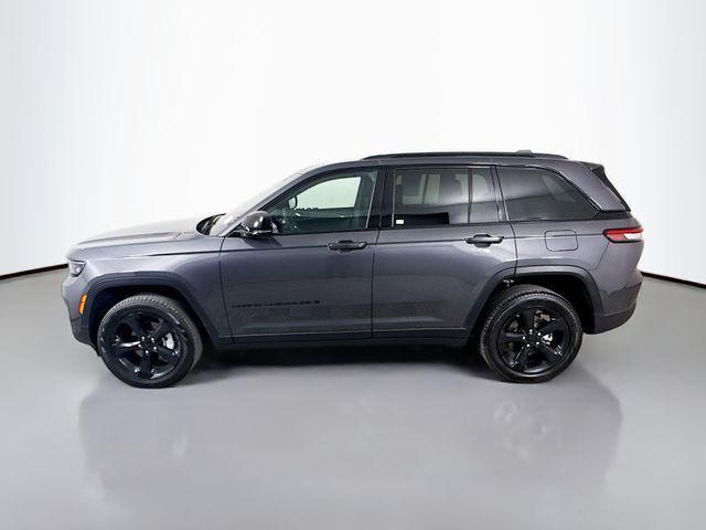 used 2025 Jeep Grand Cherokee car, priced at $41,995