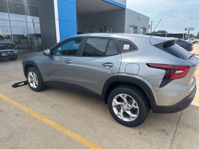 new 2025 Chevrolet Trax car, priced at $21,040