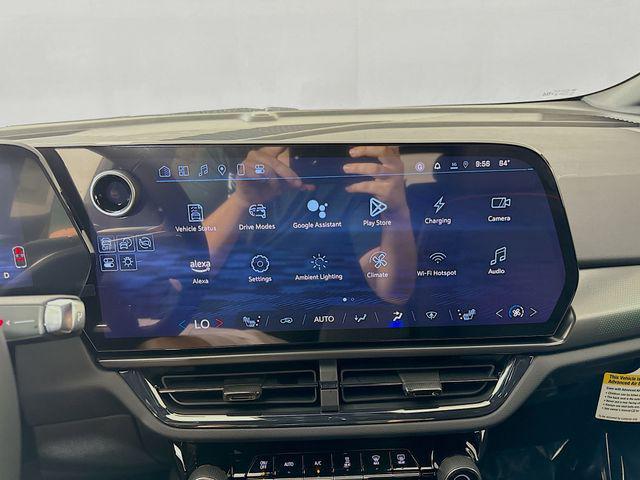 new 2025 Chevrolet Equinox EV car, priced at $43,095