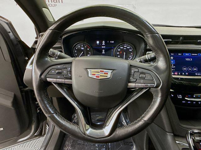 used 2022 Cadillac XT6 car, priced at $30,990