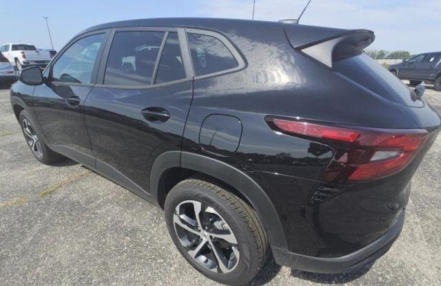 used 2025 Chevrolet Trax car, priced at $22,495