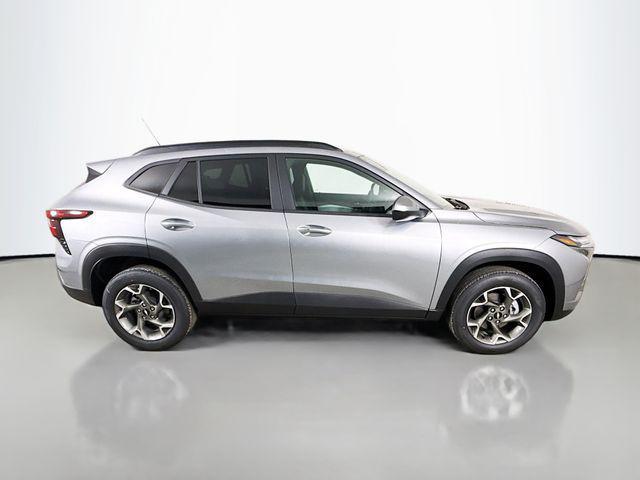 new 2025 Chevrolet Trax car, priced at $22,840