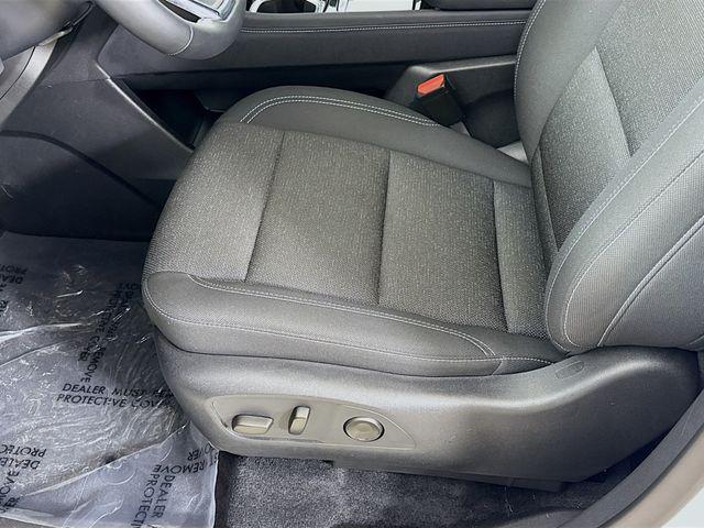 used 2024 Chevrolet Traverse car, priced at $37,995