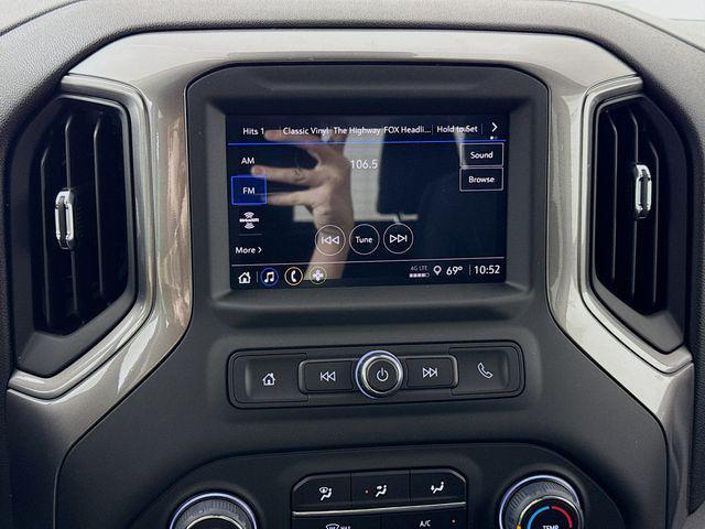 new 2025 Chevrolet Silverado 1500 car, priced at $46,945