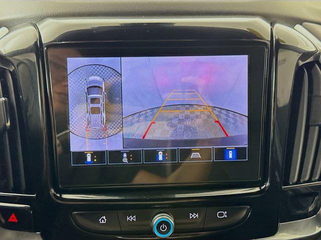 used 2023 Chevrolet Traverse car, priced at $41,990