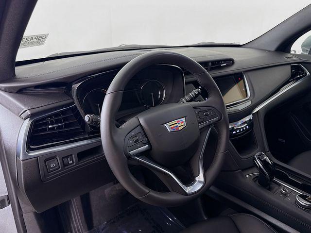 used 2025 Cadillac XT6 car, priced at $43,990