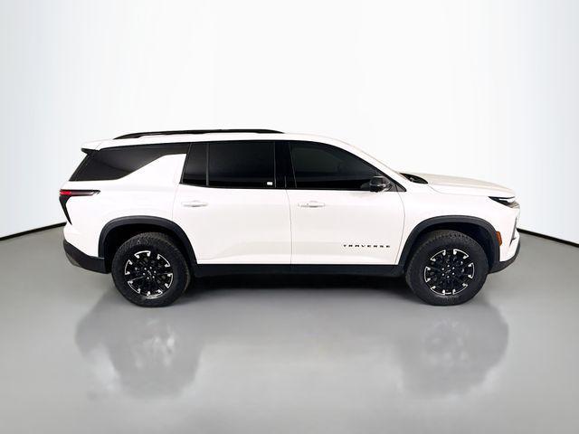 used 2025 Chevrolet Traverse car, priced at $44,995