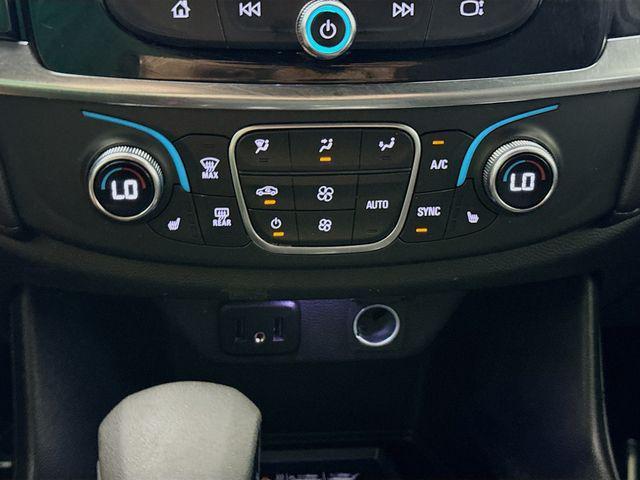 used 2023 Chevrolet Traverse car, priced at $31,490