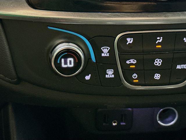 used 2023 Chevrolet Traverse car, priced at $31,490