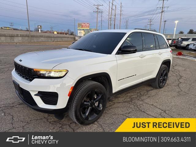 used 2024 Jeep Grand Cherokee car, priced at $36,495