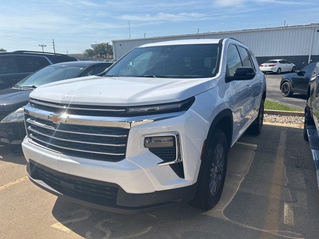 used 2025 Chevrolet Traverse car, priced at $40,995