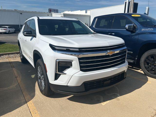 used 2025 Chevrolet Traverse car, priced at $40,995