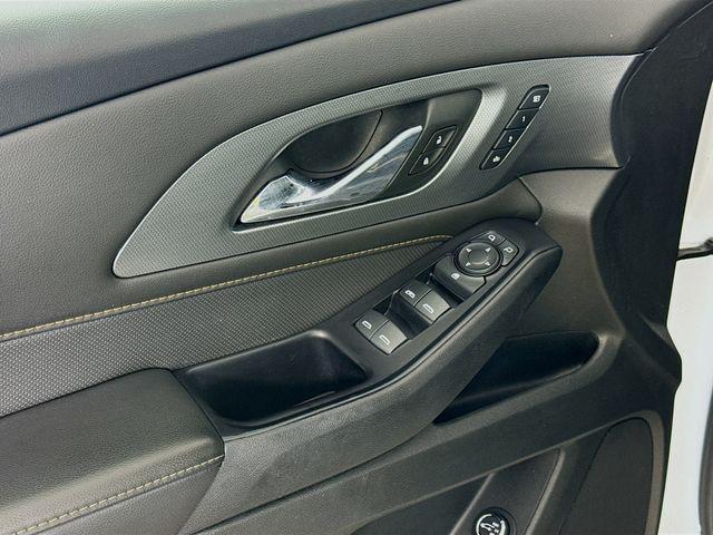 used 2020 Chevrolet Traverse car, priced at $23,495