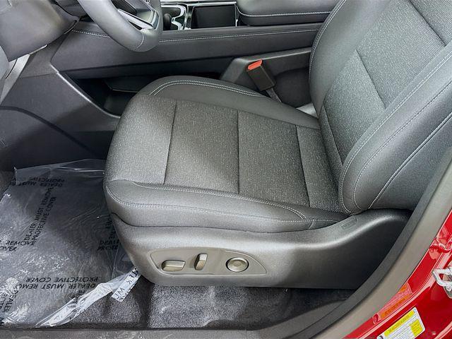 new 2025 Chevrolet Traverse car, priced at $41,805