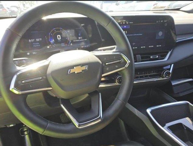 used 2025 Chevrolet Equinox car, priced at $26,995