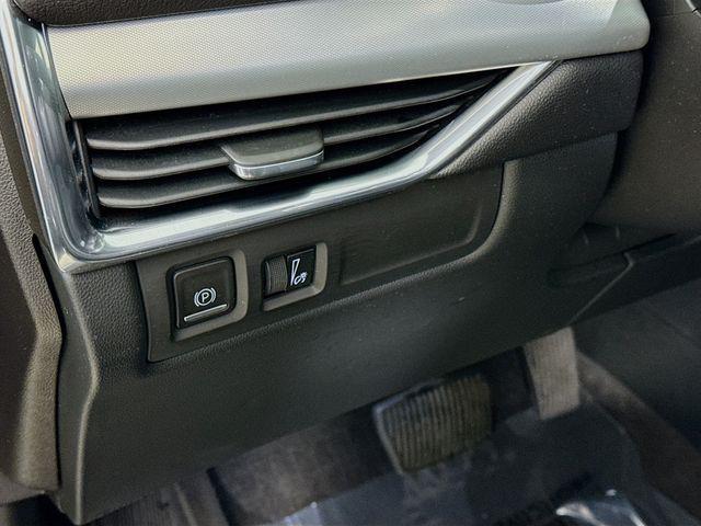 used 2022 Cadillac XT4 car, priced at $26,990