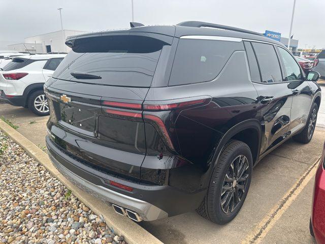 new 2025 Chevrolet Traverse car