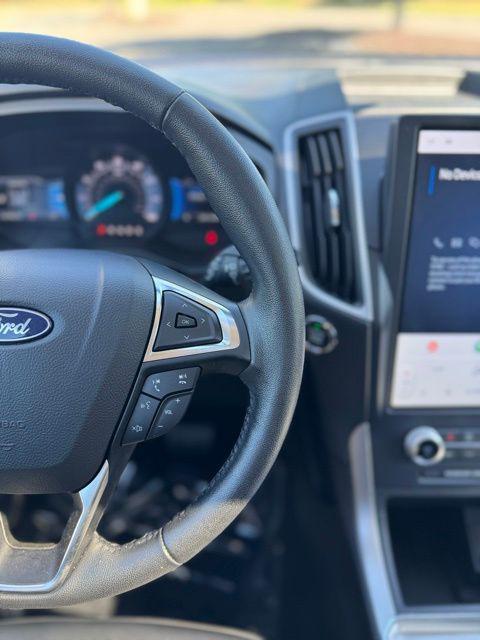 used 2022 Ford Edge car, priced at $25,000