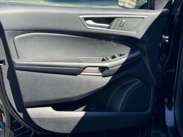 used 2022 Ford Edge car, priced at $25,000