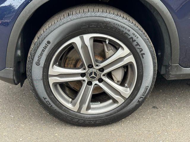 used 2019 Mercedes-Benz GLC 300 car, priced at $17,900