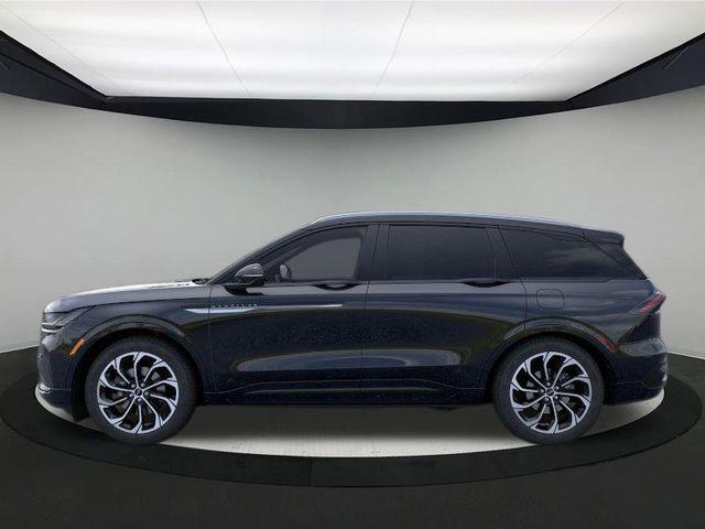 new 2025 Lincoln Nautilus car, priced at $62,705