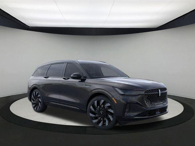 new 2025 Lincoln Nautilus car, priced at $65,180