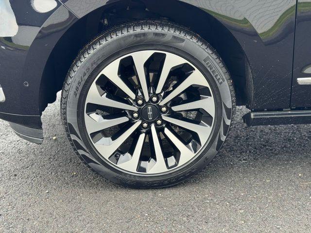 used 2023 Lincoln Navigator car, priced at $69,900