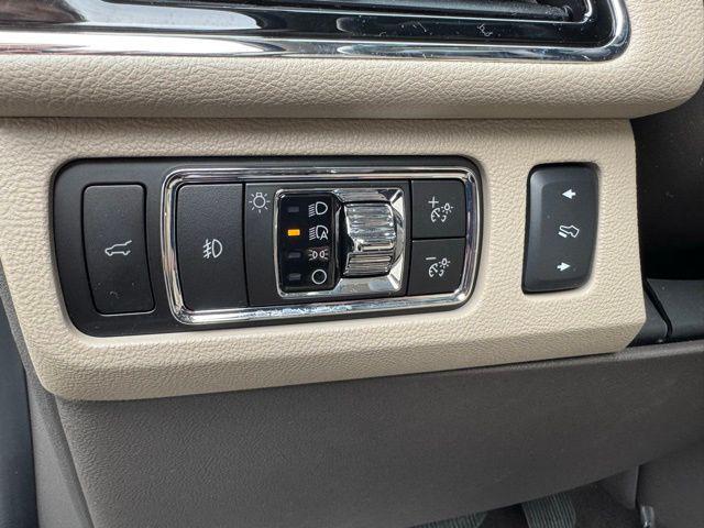 used 2023 Lincoln Navigator car, priced at $69,900