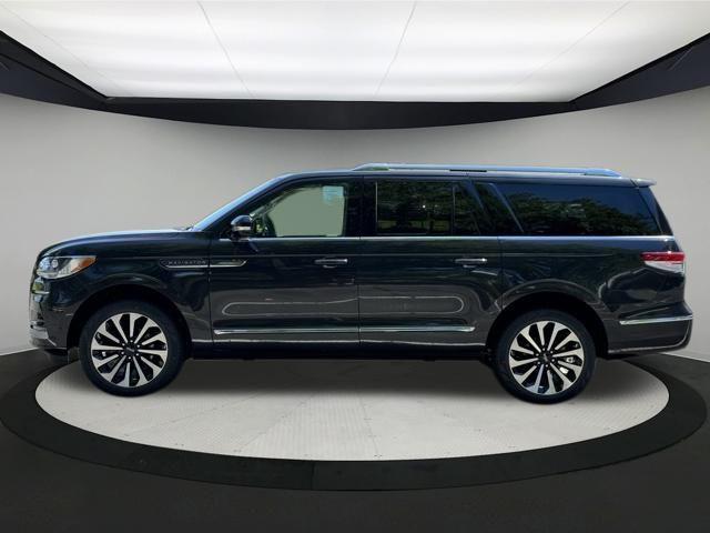 new 2024 Lincoln Navigator car, priced at $96,480