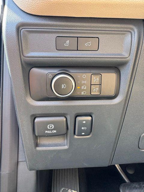 used 2024 Ford Expedition car, priced at $51,898