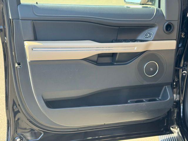 used 2024 Ford Expedition car, priced at $51,898