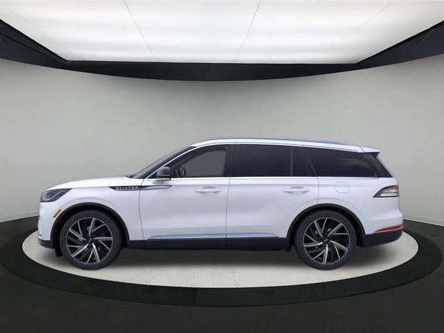 new 2025 Lincoln Aviator car, priced at $71,343