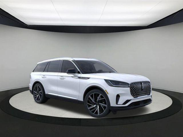 new 2025 Lincoln Aviator car, priced at $71,343