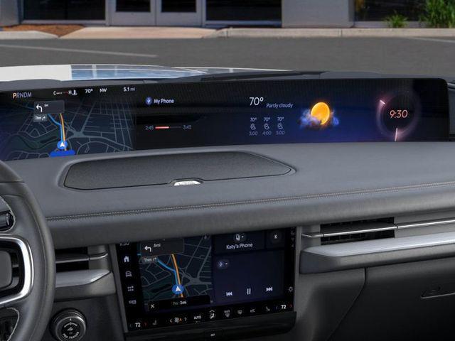 new 2025 Lincoln Navigator car, priced at $107,825
