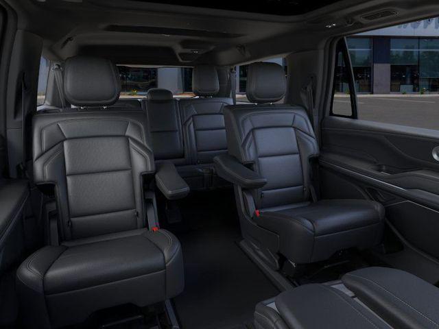 new 2025 Lincoln Navigator car, priced at $107,825