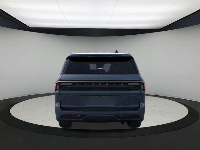 new 2025 Lincoln Navigator car, priced at $107,825