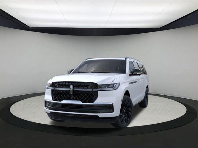 new 2025 Lincoln Navigator car, priced at $107,365