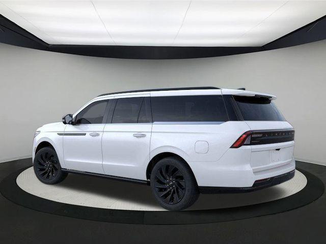 new 2025 Lincoln Navigator car, priced at $110,365