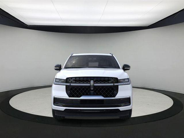 new 2025 Lincoln Navigator car, priced at $107,365