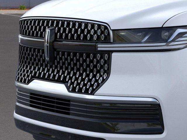 new 2025 Lincoln Navigator car, priced at $106,625