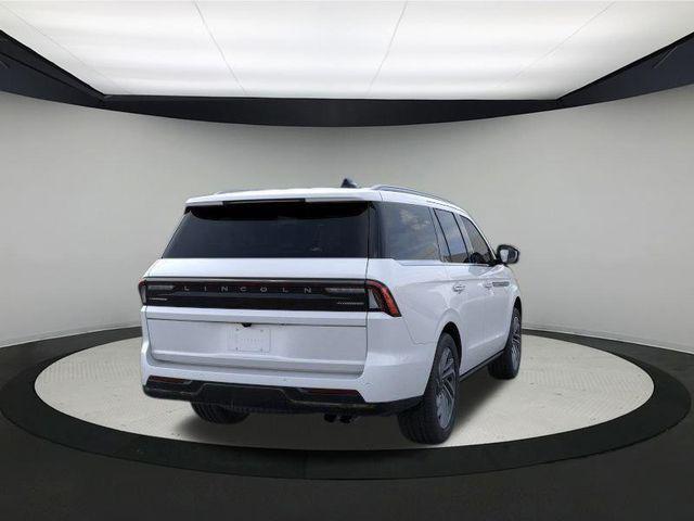 new 2025 Lincoln Navigator car, priced at $106,625