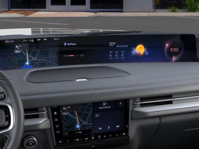 new 2025 Lincoln Navigator car, priced at $103,335